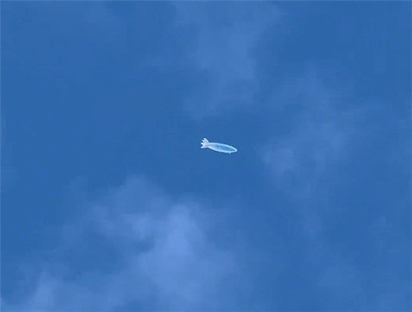 形似透明飞艇可静止浮空 成都上空出现不明飞行物:气象部门回应