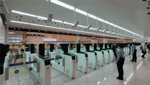 海光CPU杀入全球最大陆路口岸!日通关20万人次:通关硬件100%国产化